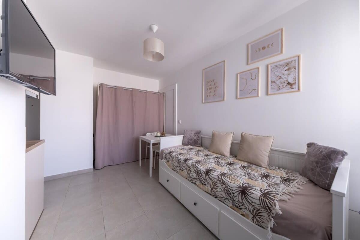 S5 Disney Studio Appartement Cosy Serris Eksteriør bilde